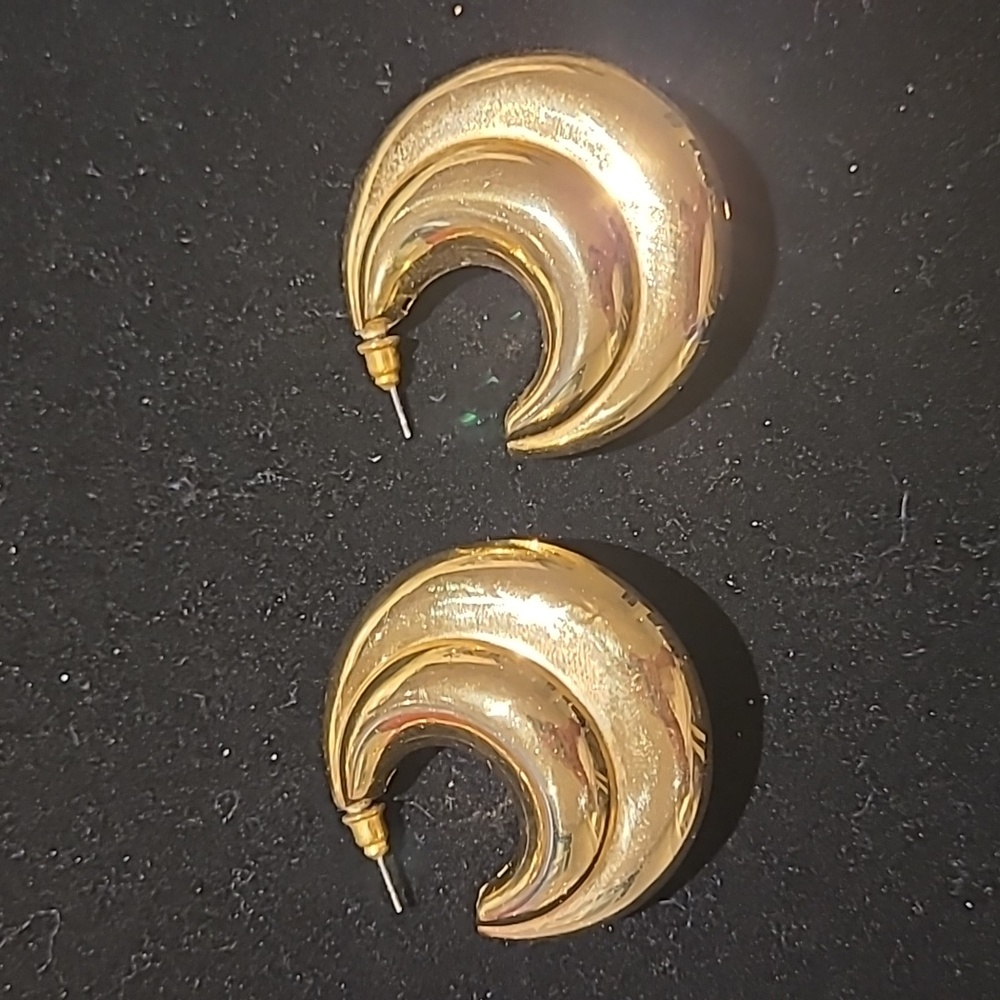 Vintage Hollow Moon Earrings